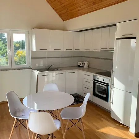 Retreat Apartment *